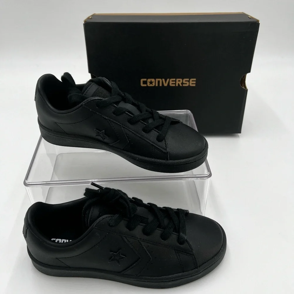 Converse Pro‎ Leather Ox Youth Sneakers Black Black Black 358172C Size 2 US